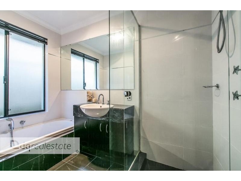 7 Evandale Road, Darch WA 6065