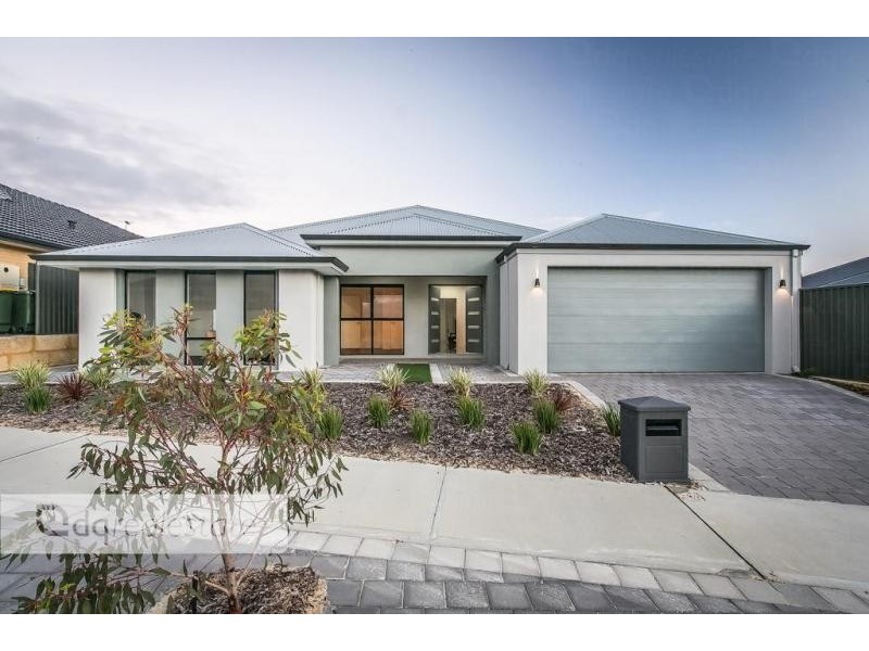 8 Bagatelle Road, Landsdale WA 6065