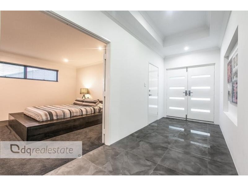 8 Bagatelle Road, Landsdale WA 6065