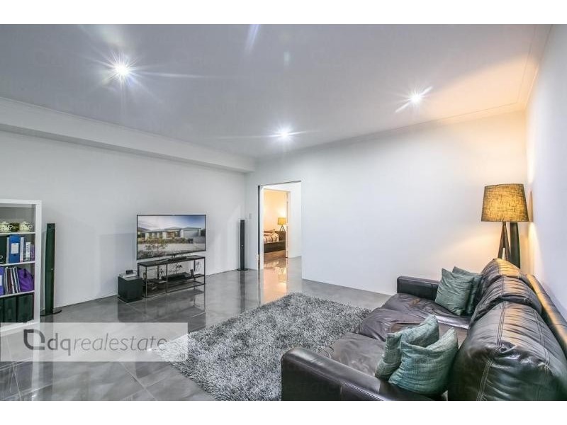 8 Bagatelle Road, Landsdale WA 6065