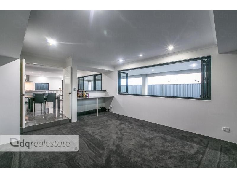 8 Bagatelle Road, Landsdale WA 6065