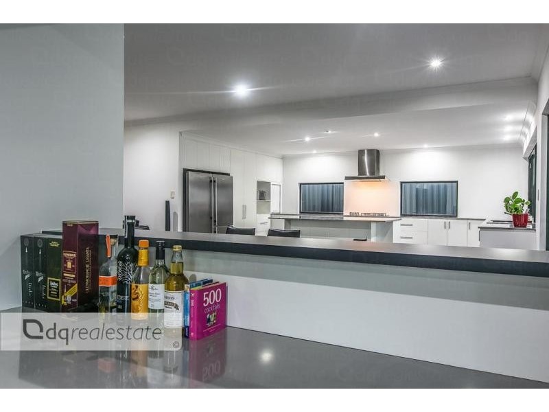 8 Bagatelle Road, Landsdale WA 6065