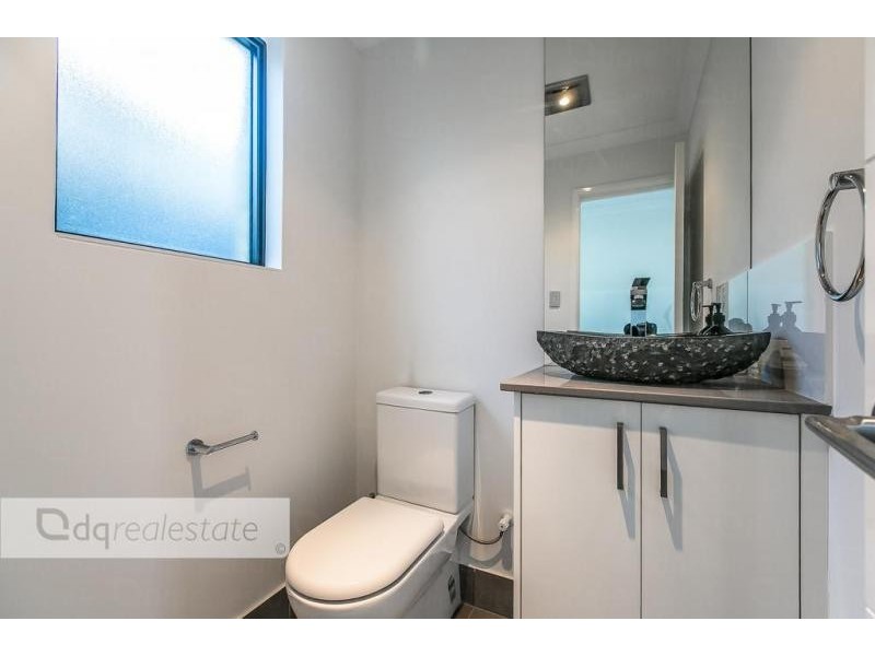 8 Bagatelle Road, Landsdale WA 6065