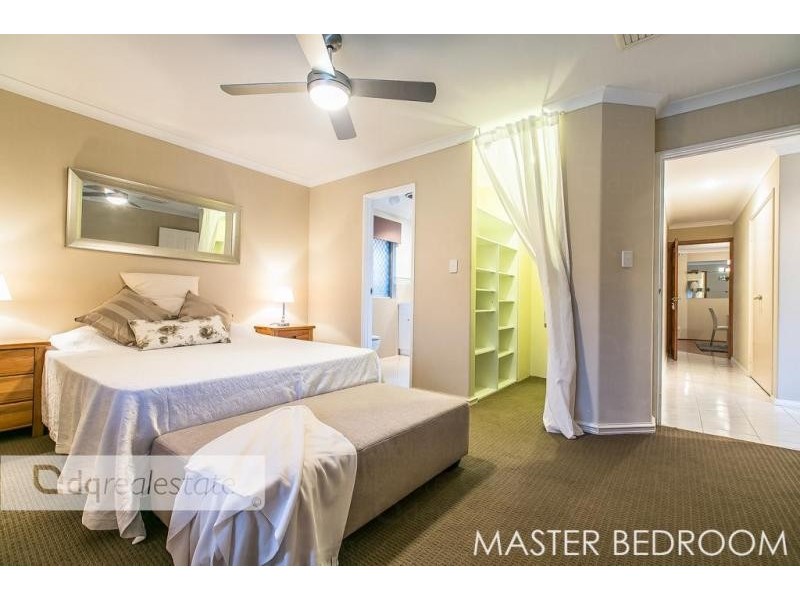 7 Greenock Gardens, Kinross WA 6028