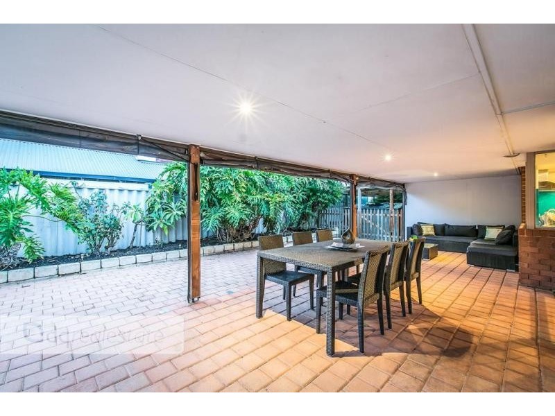 7 Greenock Gardens, Kinross WA 6028