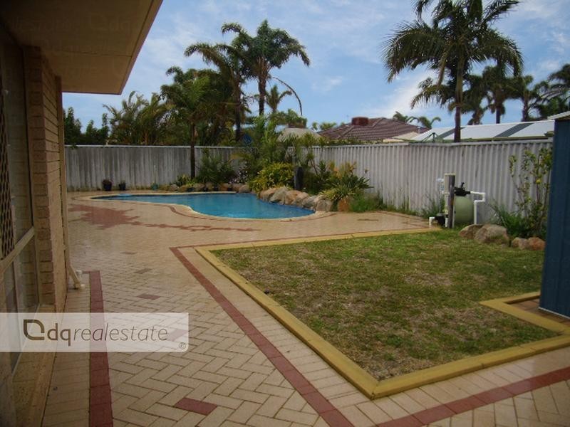 96 Camarino Drive, Woodvale WA 6026