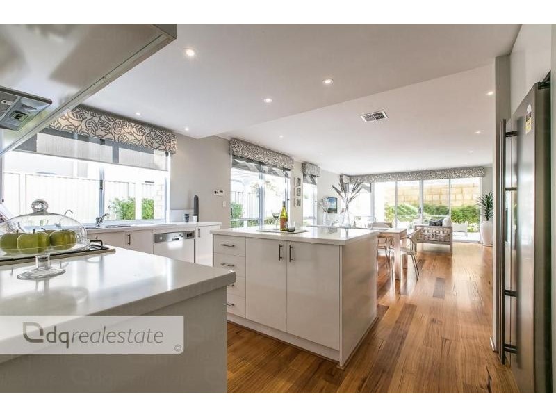 8 Auger Way, Alkimos WA 6038