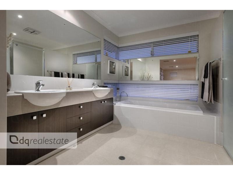 8 Auger Way, Alkimos WA 6038