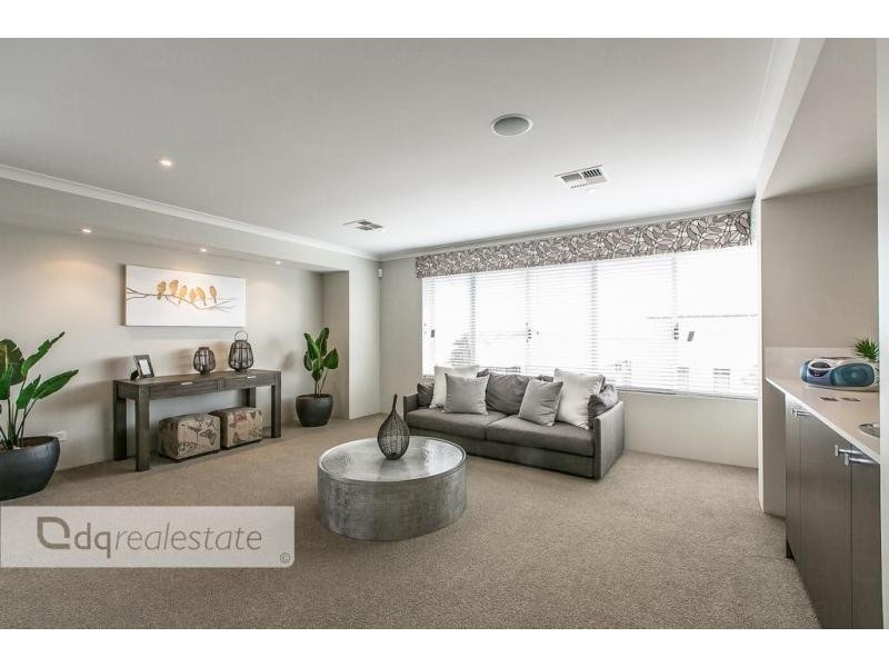 8 Auger Way, Alkimos WA 6038