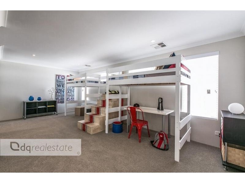 8 Auger Way, Alkimos WA 6038