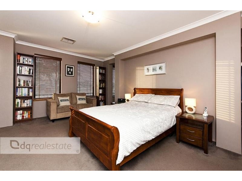 43 Palmerston Crescent, Tapping WA 6065