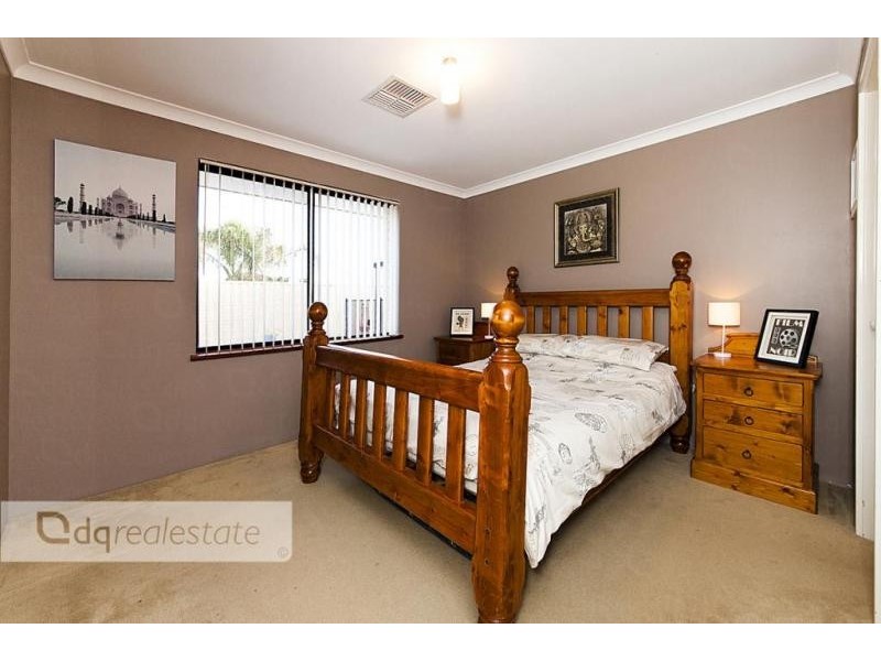 43 Palmerston Crescent, Tapping WA 6065