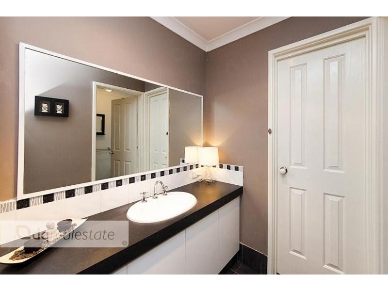 43 Palmerston Crescent, Tapping WA 6065