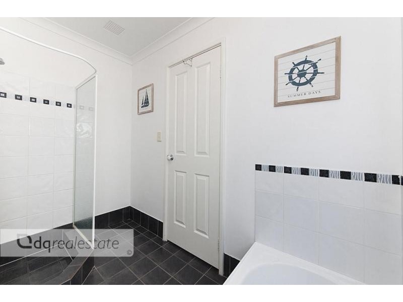 43 Palmerston Crescent, Tapping WA 6065