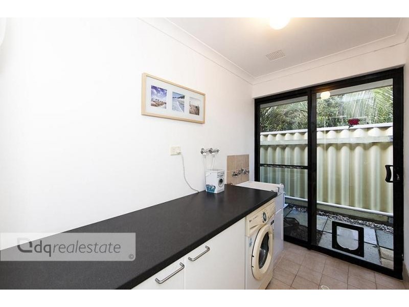 43 Palmerston Crescent, Tapping WA 6065