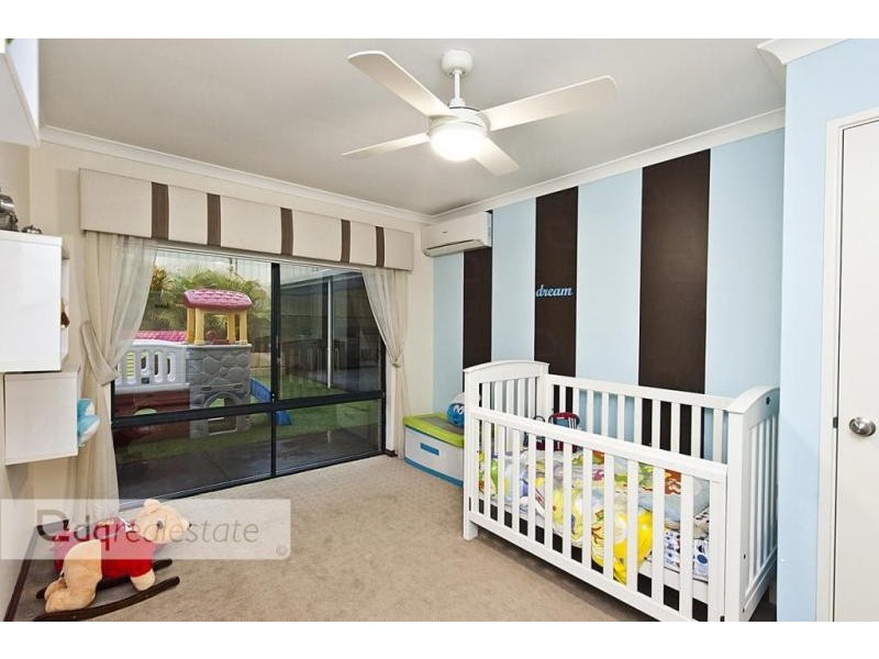 30 Crosthwait Circle, Tapping WA 6065