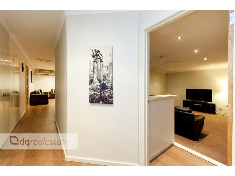 32 Barridale Drive, Kingsley WA 6026