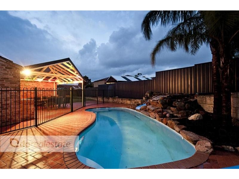 32 Barridale Drive, Kingsley WA 6026