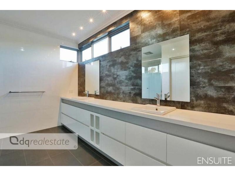 1 Fennell Rise, Darch WA 6065