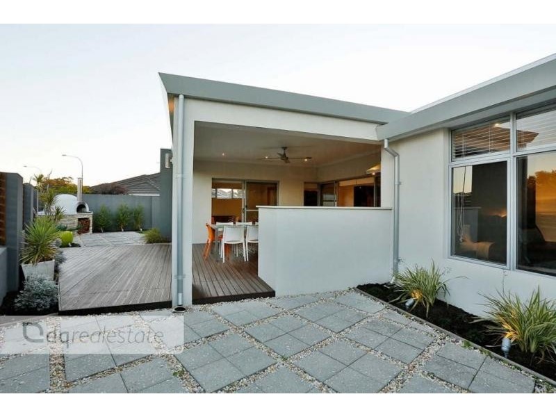 1 Fennell Rise, Darch WA 6065