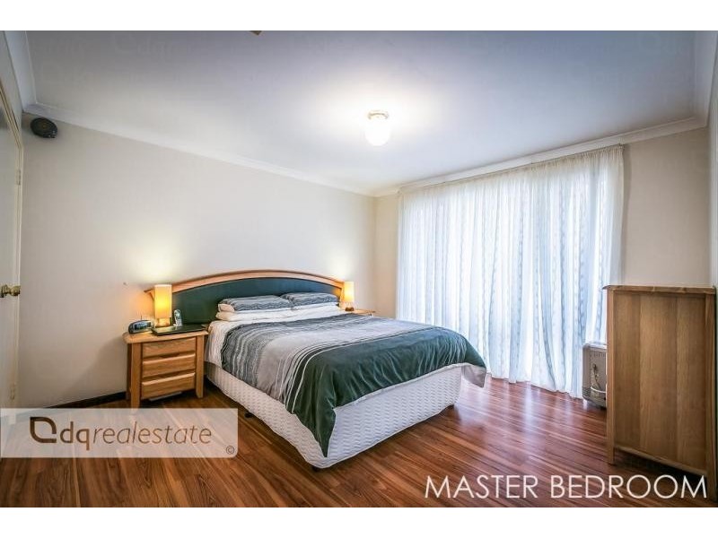 8B Farnell Place, Alexander Heights WA 6064