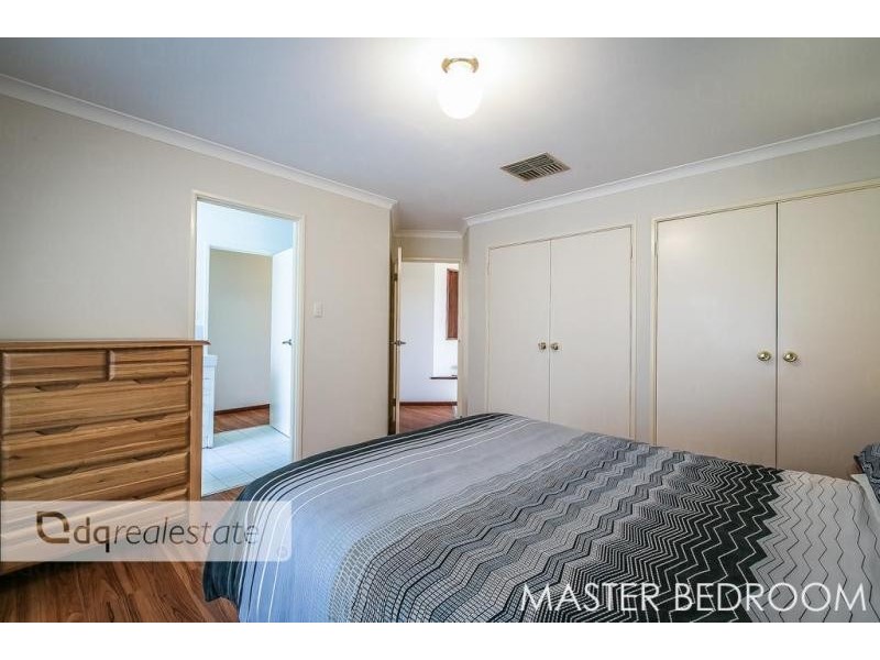 8B Farnell Place, Alexander Heights WA 6064