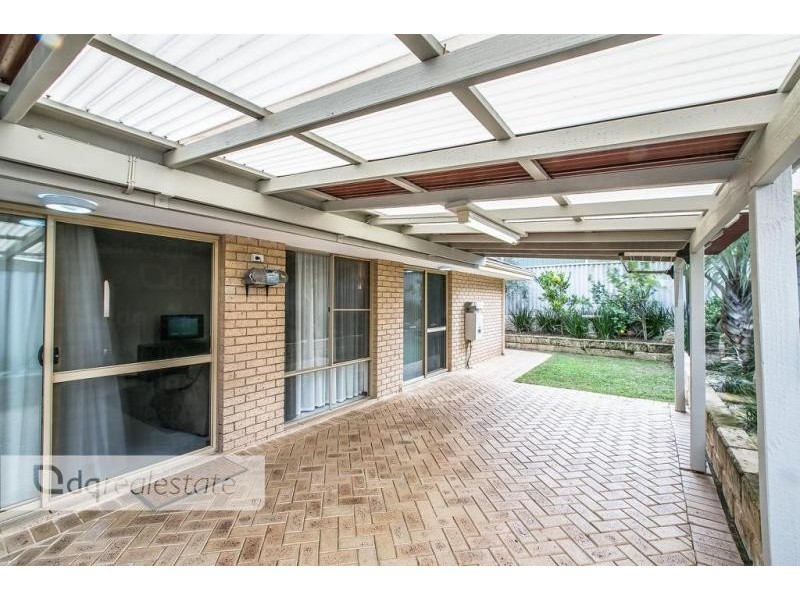 8B Farnell Place, Alexander Heights WA 6064