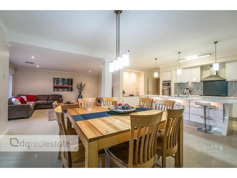 70 Regency Avenue, Madeley WA 6065