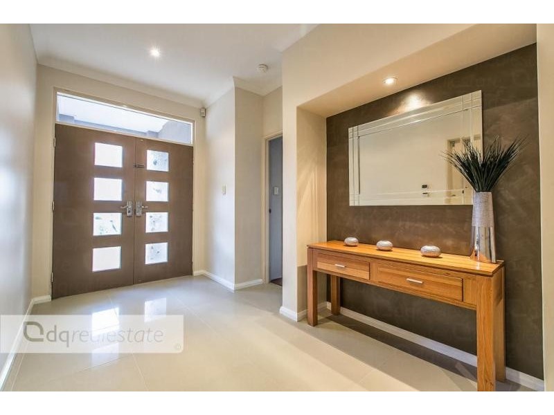 70 Regency Avenue, Madeley WA 6065