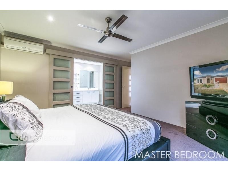 70 Regency Avenue, Madeley WA 6065