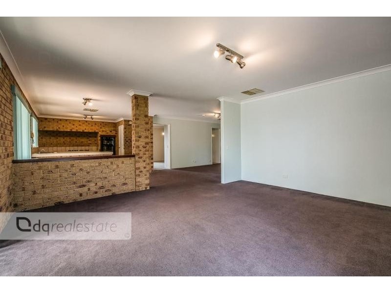 8 Crew Court, Ocean Reef WA 6027