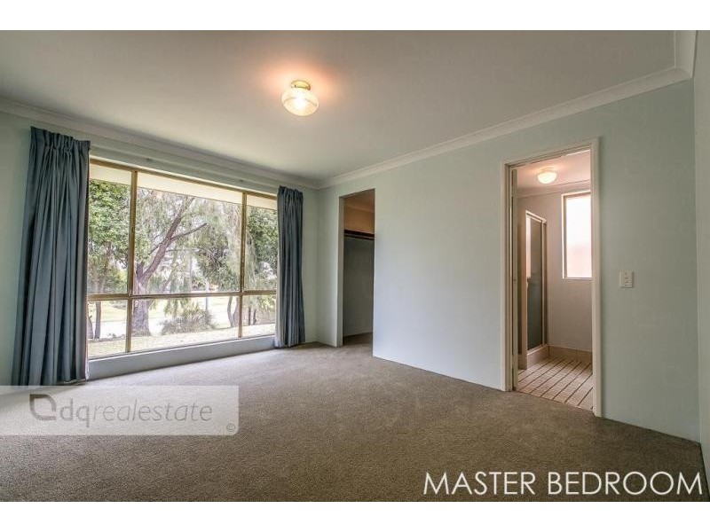 8 Crew Court, Ocean Reef WA 6027