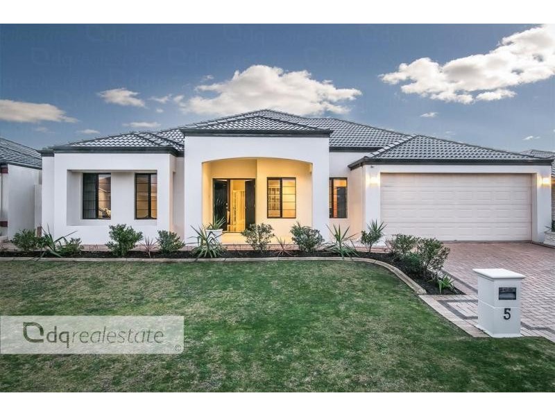 5 Sutton Way, Darch WA 6065