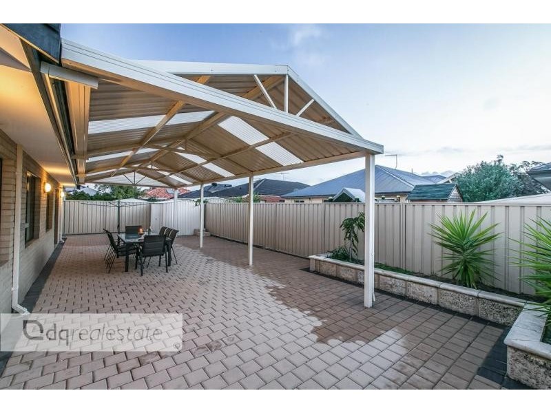 5 Sutton Way, Darch WA 6065