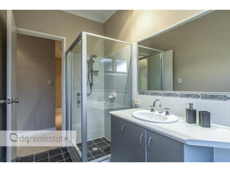 5 Sutton Way, Darch WA 6065