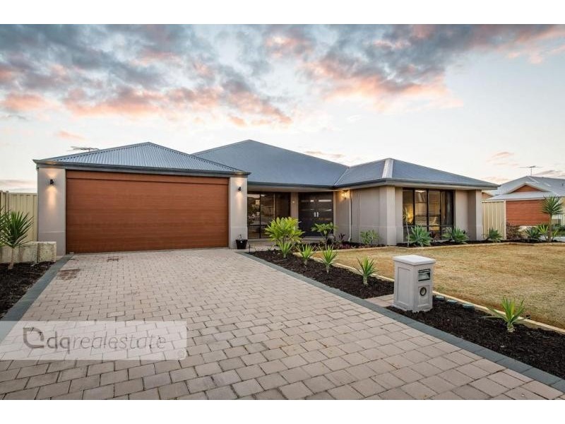 11 Carothers Meander, Tapping WA 6065