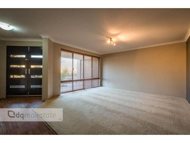 11 Carothers Meander, Tapping WA 6065