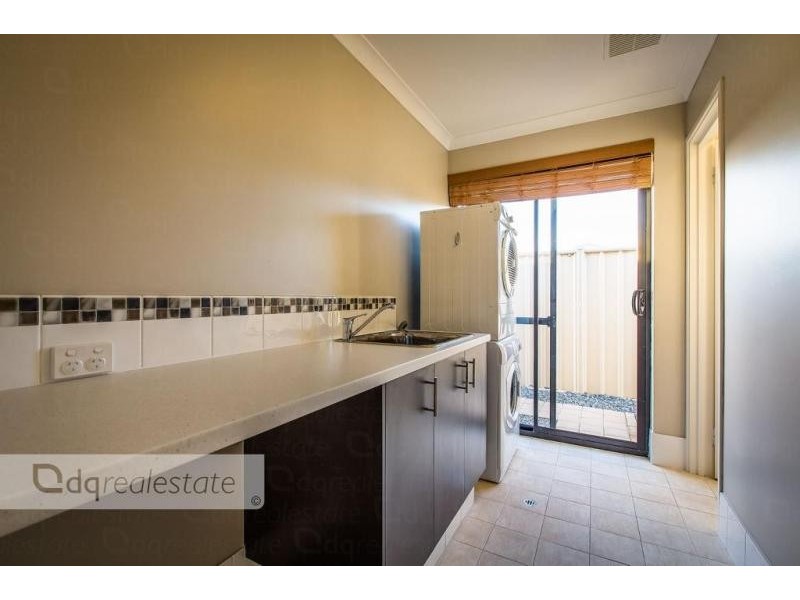 11 Carothers Meander, Tapping WA 6065