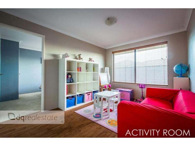 11 Carothers Meander, Tapping WA 6065