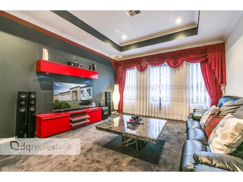 73 Regency Avenue, Madeley WA 6065