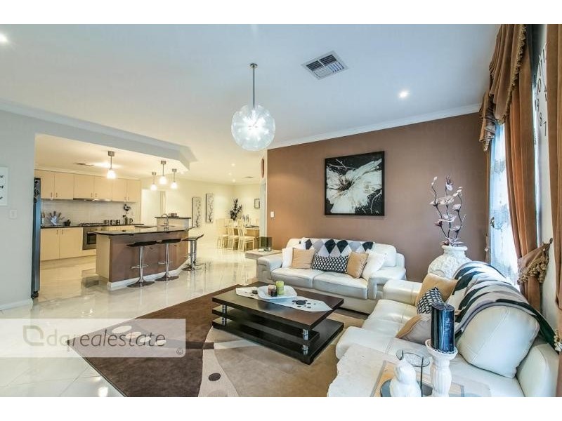 73 Regency Avenue, Madeley WA 6065