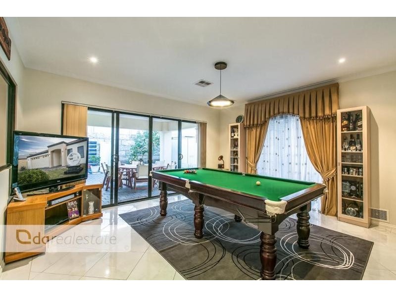 73 Regency Avenue, Madeley WA 6065
