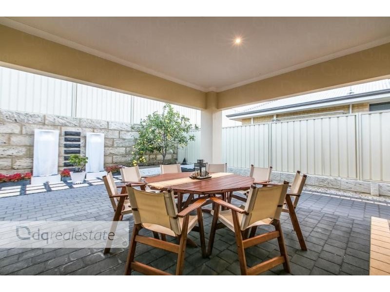 73 Regency Avenue, Madeley WA 6065