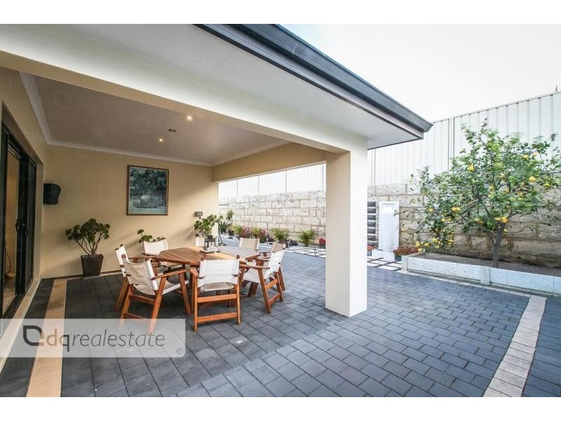 73 Regency Avenue, Madeley WA 6065