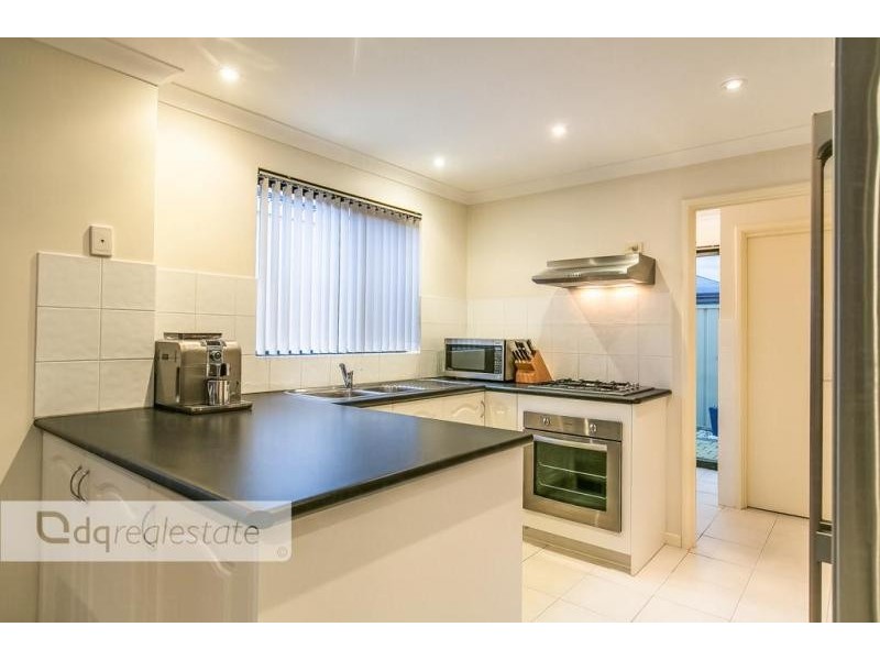 77 Gungurru Avenue, Hocking WA 6065