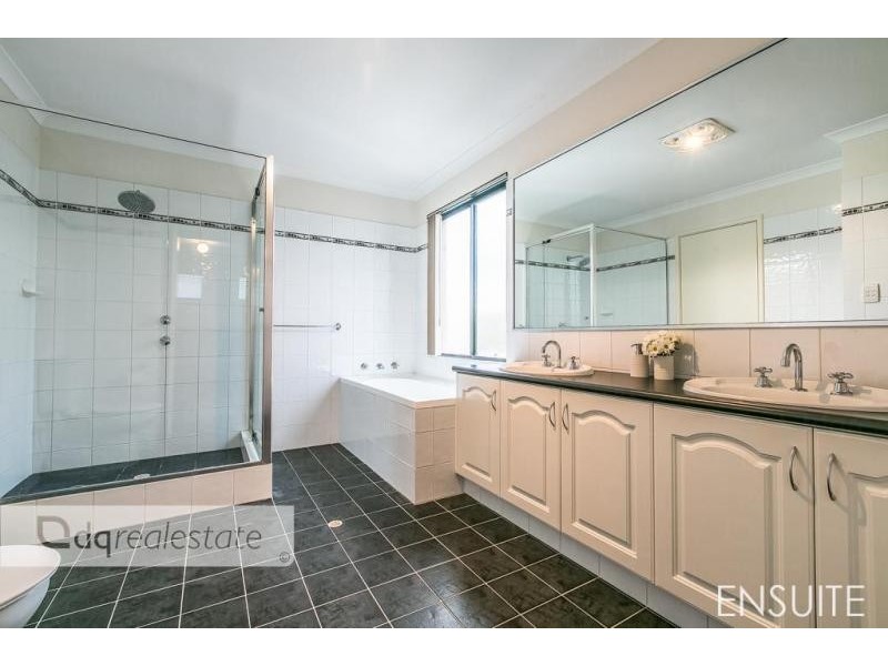 77 Gungurru Avenue, Hocking WA 6065