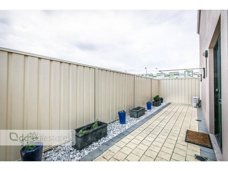 77 Gungurru Avenue, Hocking WA 6065