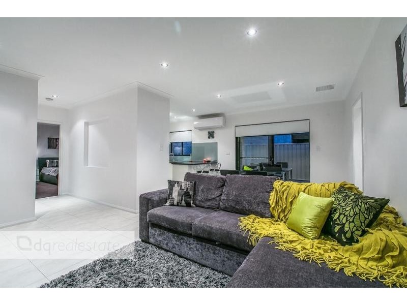 10B Matta Way, Pearsall WA 6065