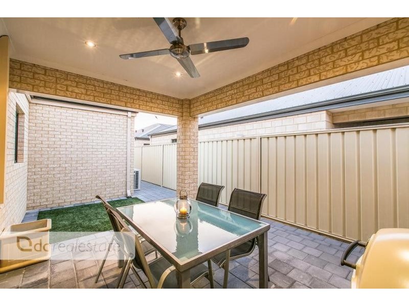 10B Matta Way, Pearsall WA 6065