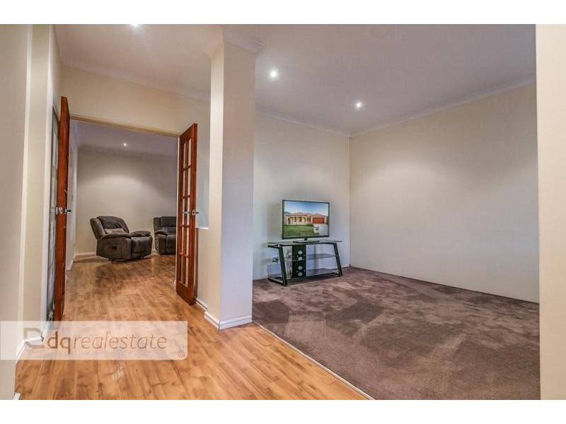 27 Bazille Crescent, Tapping WA 6065